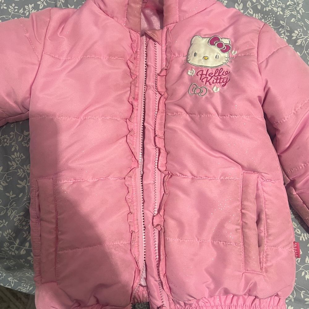 Girls hello kitty puffer play-good condition